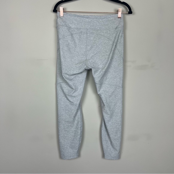 OUTDOOR VOICES LEGGINGS IN LIGHT GREY SIZE MEDIUM - Picture 9 of 13